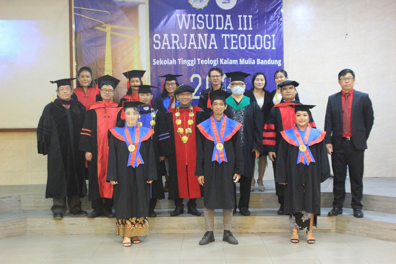 Wisuda Angkatan Ketiga